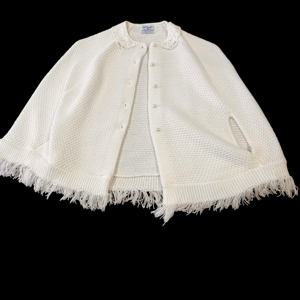Vintage cape little girls crochet white size 5 see measurements poncho fringe - Picture 13 of 13